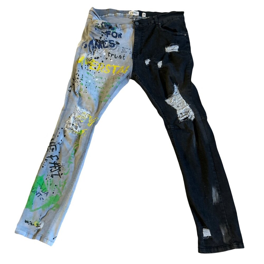 FWRD DENIM MENS GRAFFITI ART WORK STYLE SPLIT LEG GREY JEANS SIZE 38 WAIST